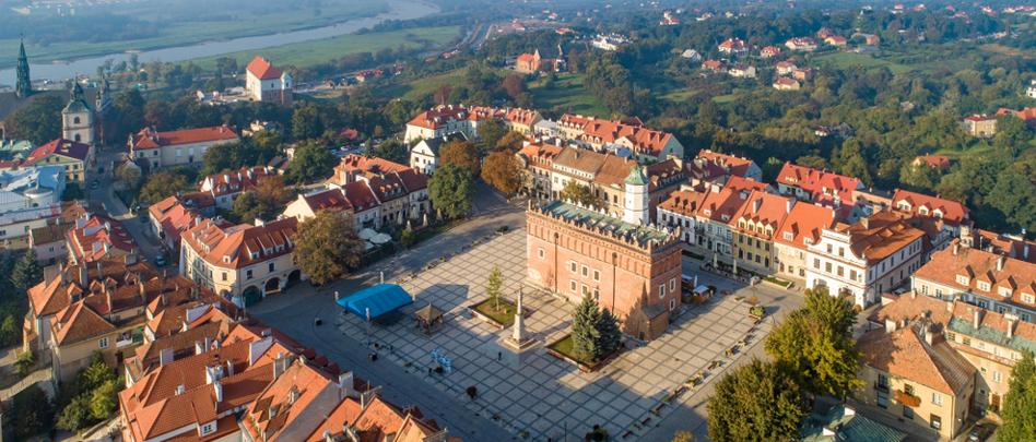 Małe miasta w Polsce z wielką historią